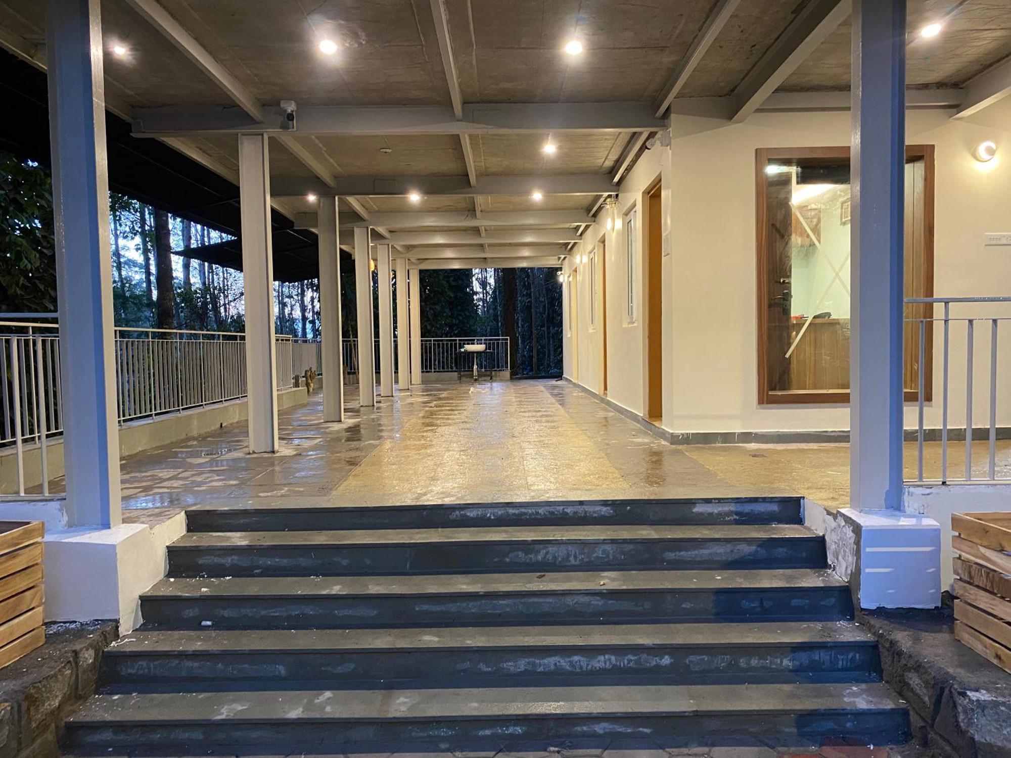 100 Oaks Estate Hotel Yercaud Buitenkant foto