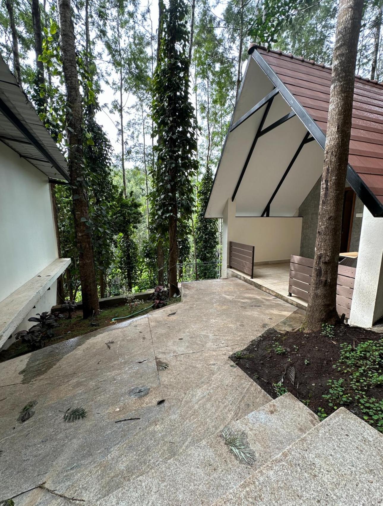 100 Oaks Estate Hotel Yercaud Buitenkant foto